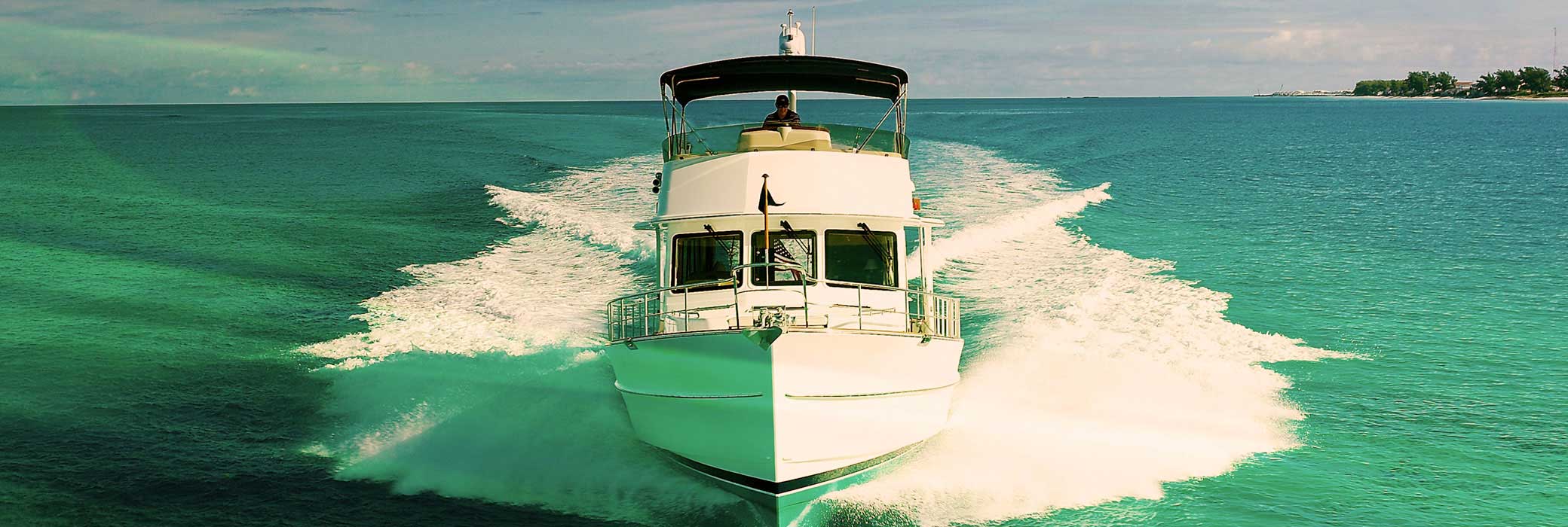Large fishing boat Delkor maintenance-free batteries built with world-renowned technology and quality.