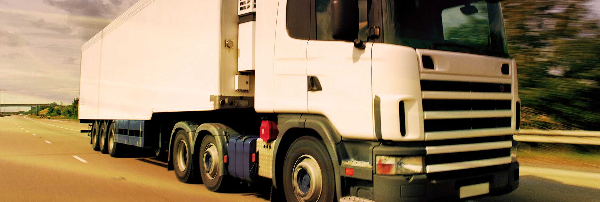 Semi Delkor heavy duty batteries are well-proven in various applications such as trucking and public transportation